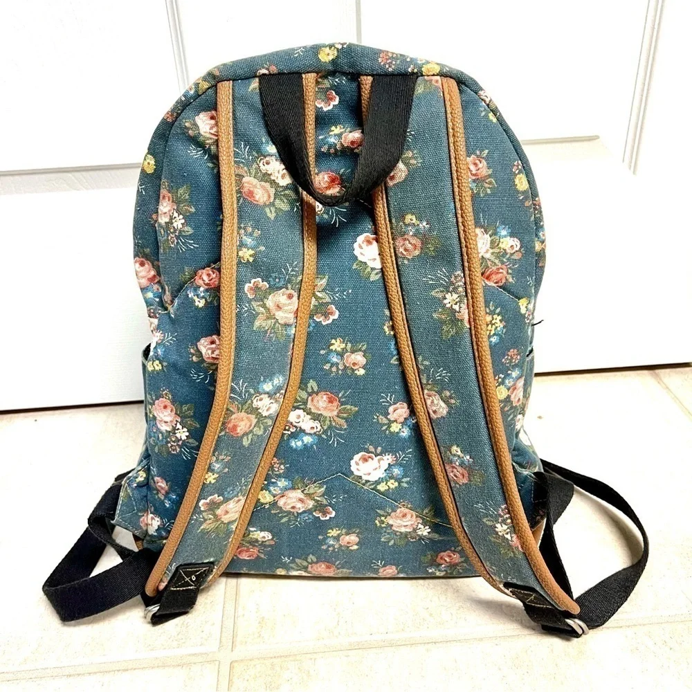 Douguyan Canvas Light Backpack Blue Floral Chic Skater 16” boho cottagecore